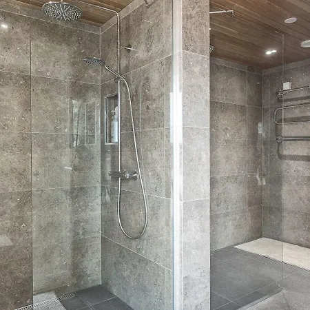 Tyylikaes Lomahuoneisto Kultarannassa Tatil Evi