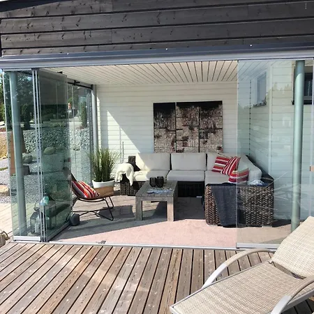 Tyylikaes Lomahuoneisto Kultarannassa * Naantali